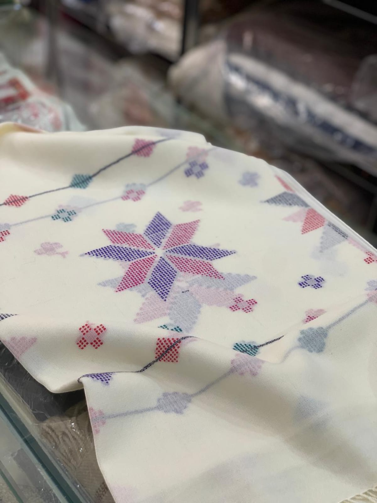 Safa Special White  Pashmina Woollen Shawl