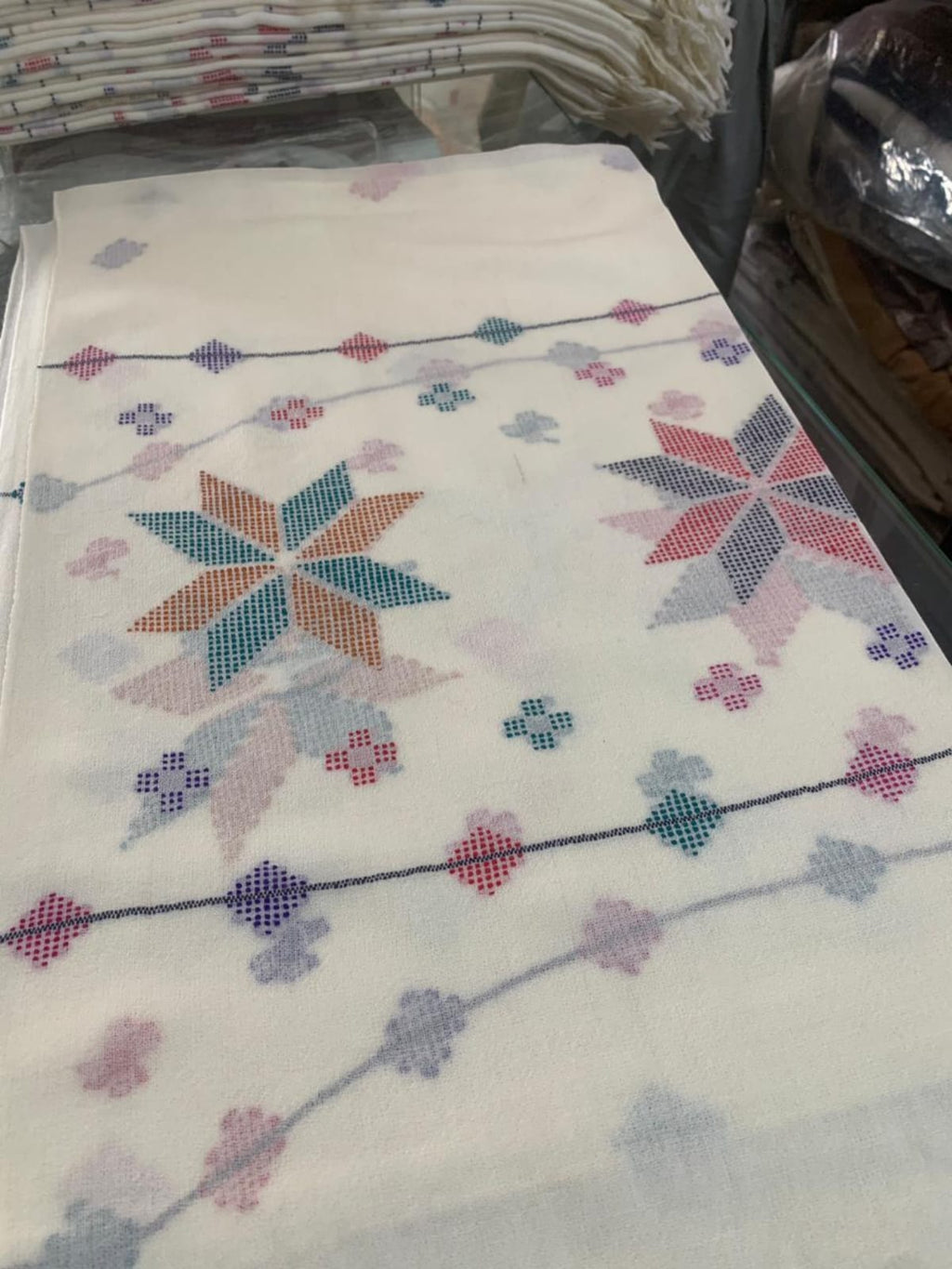 Safa Special White  Pashmina Woollen Shawl